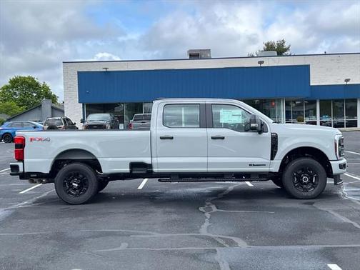 2025 Ford F-350 XL