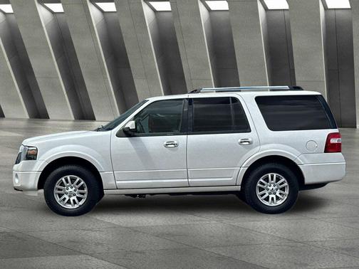 White Platinum Clearcoat Metallic 2014 Ford Expedition Limited