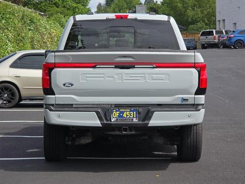 2024 Ford F-150 Lightning LARIAT
