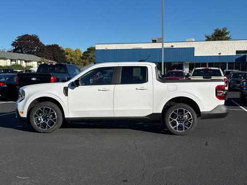 2025 Ford Maverick Lariat