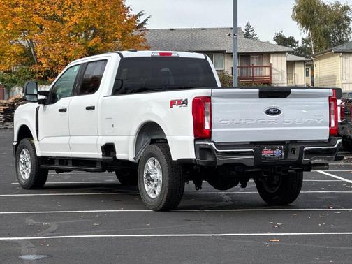 2026 Ford F-350 XLT