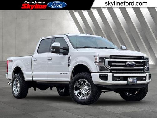 Oxford White 2022 Ford F-350 Platinum Truck