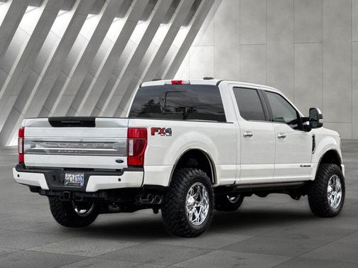 2022 Ford F-350 Platinum