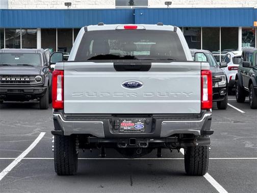 2026 Ford F-350 XLT