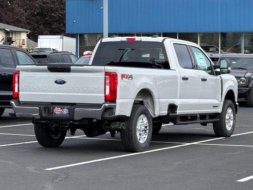 2026 Ford F-350 XLT