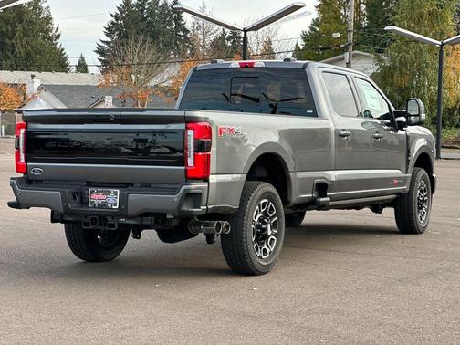 2026 Ford F-350 Platinum