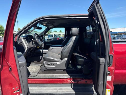 Ruby Red Metallic Tinted Clearcoat 2016 Ford F-350 Lariat