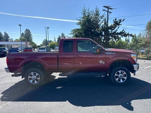 Ruby Red Metallic Tinted Clearcoat 2016 Ford F-350 Lariat