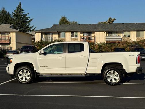 Summit White 2018 GMC Canyon SLE