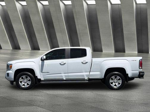 Summit White 2018 GMC Canyon SLE