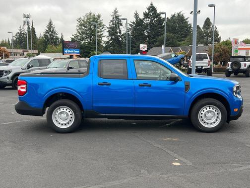 2025 Ford Maverick XL