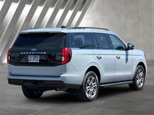 Gray Metallic 2025 Ford Expedition Active