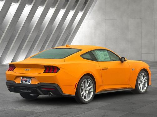 2026 Ford Mustang GT Premium