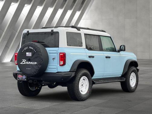 2025 Ford Bronco Heritage Edition