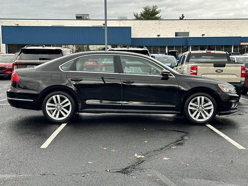 2016 Volkswagen Passat 1.8T SEL
