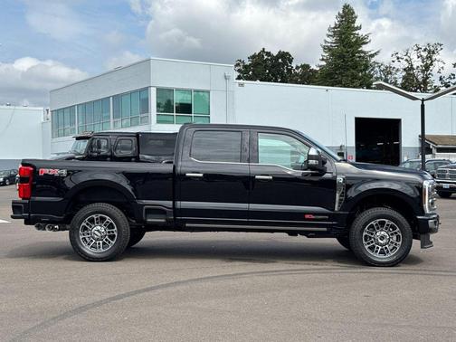 2025 Ford F-250 Platinum