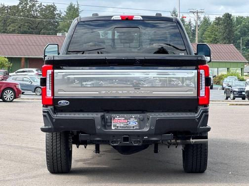 2025 Ford F-250 Platinum