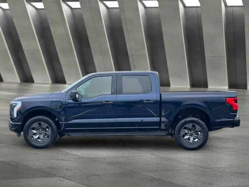 2024 Ford F-150 Lightning XLT