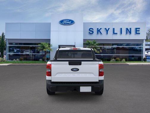 2025 Ford Maverick XL