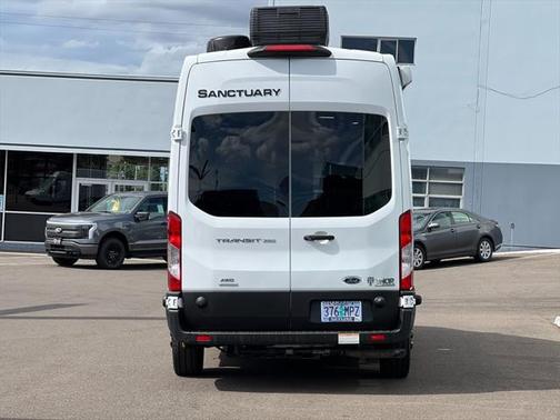 2022 Ford Transit-350 Base