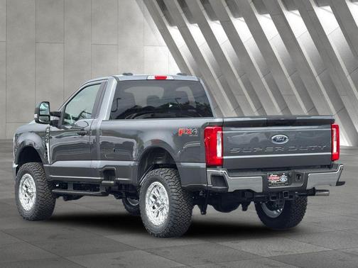 Carbonized Gray Metallic 2026 Ford F-250 XLT