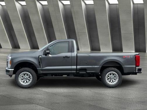 Carbonized Gray Metallic 2026 Ford F-250 XLT