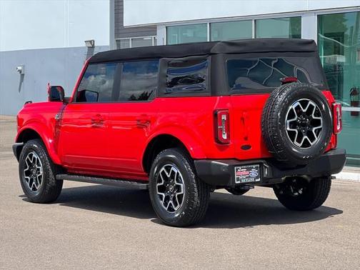 2024 Ford Bronco Outer Banks