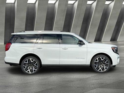 Oxford White 2026 Ford Expedition Platinum