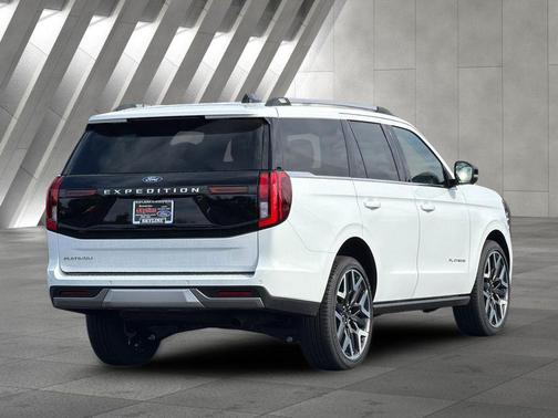 Oxford White 2026 Ford Expedition Platinum