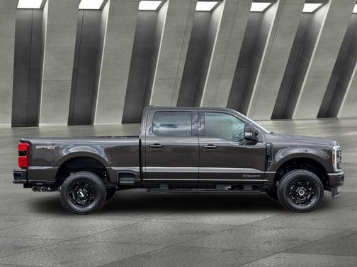 Bronze Metallic 2024 Ford F-250 XLT