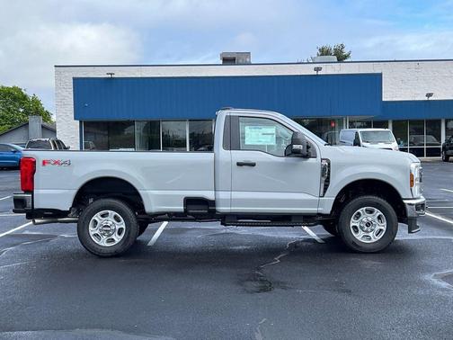 2025 Ford F-350 XLT
