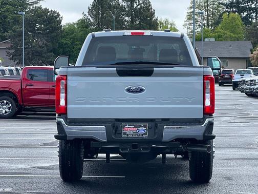 2025 Ford F-350 XLT