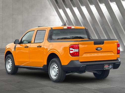 Orange Fury Metallic Tri-Coat 2026 Ford Maverick XL
