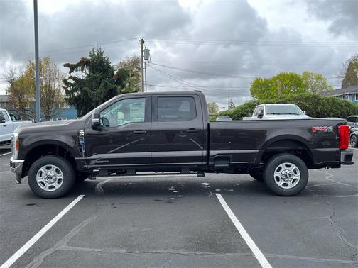 2025 Ford F-350 XLT
