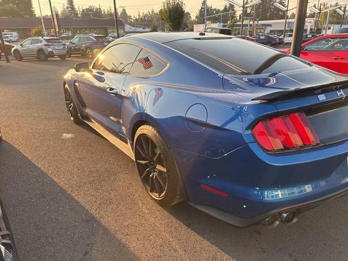 2018 Ford Shelby GT350 Base