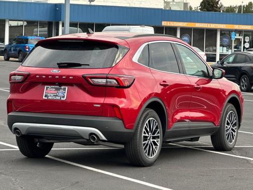 2025 Ford Escape PHEV SE