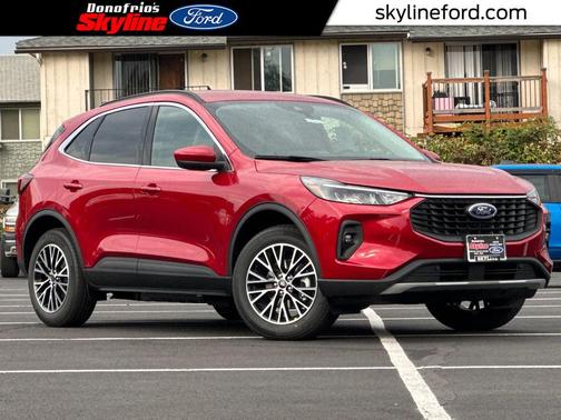 2025 Ford Escape PHEV SE