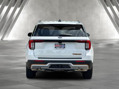 Star White Metallic Tri-Coat 2026 Ford Explorer Tremor