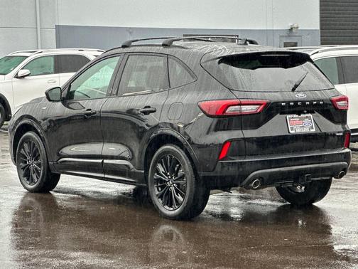 2024 Ford Escape ST-Line Elite
