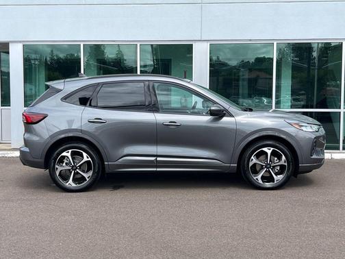 2024 Ford Escape ST-Line Select