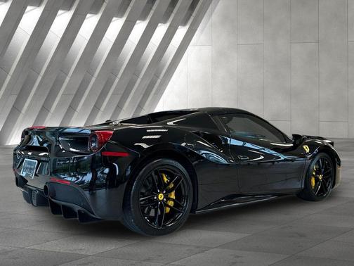 2019 Ferrari 488 Spider Base