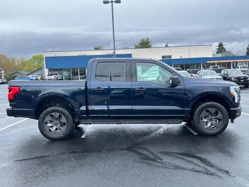 2024 Ford F-150 Lightning XLT