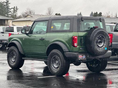 2025 Ford Bronco Base