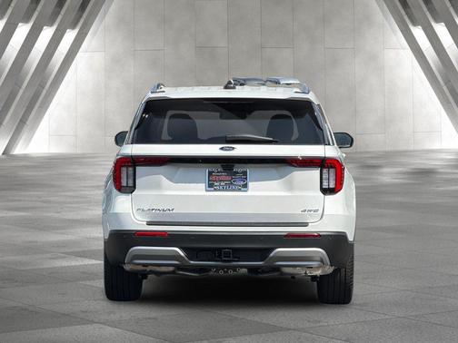 Star White Metallic Tri-Coat 2026 Ford Explorer Platinum