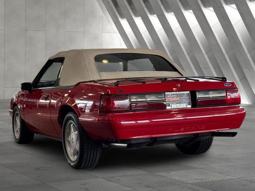 1993 Ford Mustang LX 5.0L