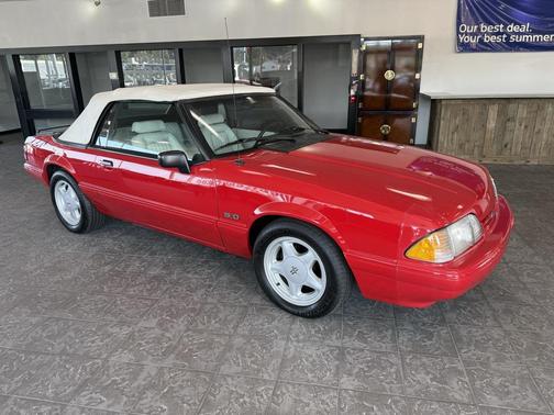 1993 Ford Mustang LX 5.0L