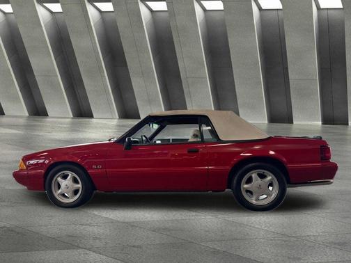 1993 Ford Mustang LX 5.0L