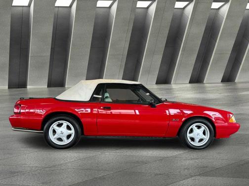 1993 Ford Mustang LX 5.0L
