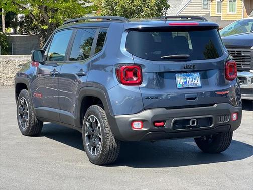 2023 Jeep Renegade Trailhawk