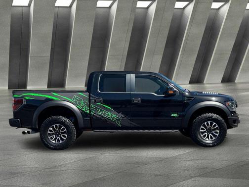 Tuxedo Black Metallic 2013 Ford F-150 SVT Raptor